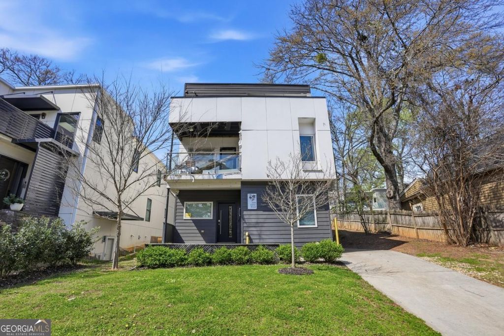 1076 Center Street NW, Atlanta, GA 30318