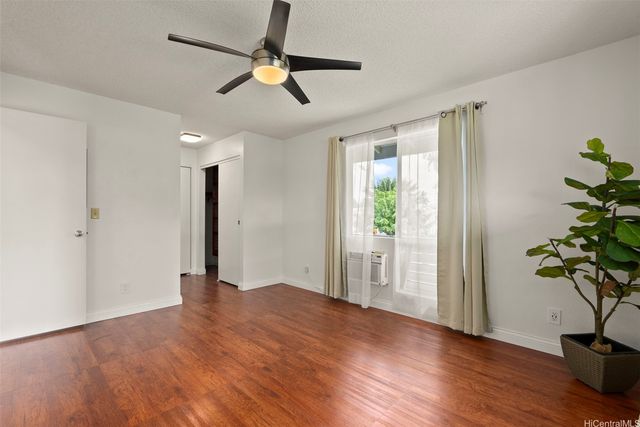 94-820 Lumiauau Street A201, Waipahu, HI 96797