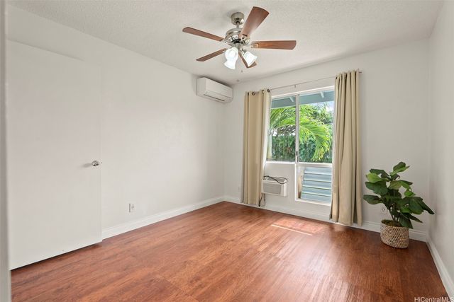 94-820 Lumiauau Street A201, Waipahu, HI 96797