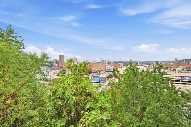 939 Monastery Street, Cincinnati, OH 45202