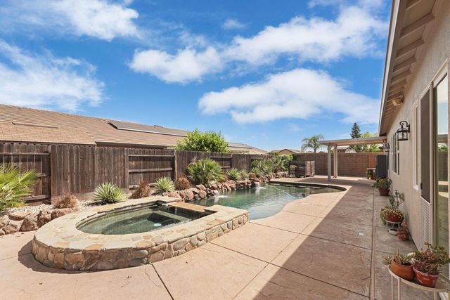 757 Killebrew Way, Galt, CA 95632