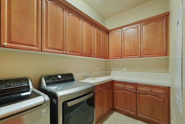 757 Killebrew Way, Galt, CA 95632