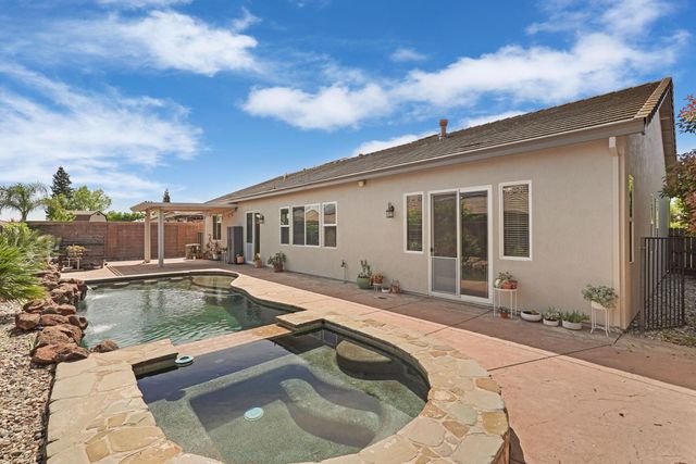 757 Killebrew Way, Galt, CA 95632