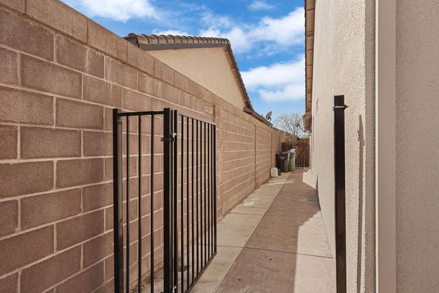 757 Killebrew Way, Galt, CA 95632