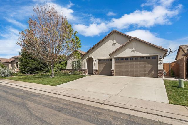 757 Killebrew Way, Galt, CA 95632