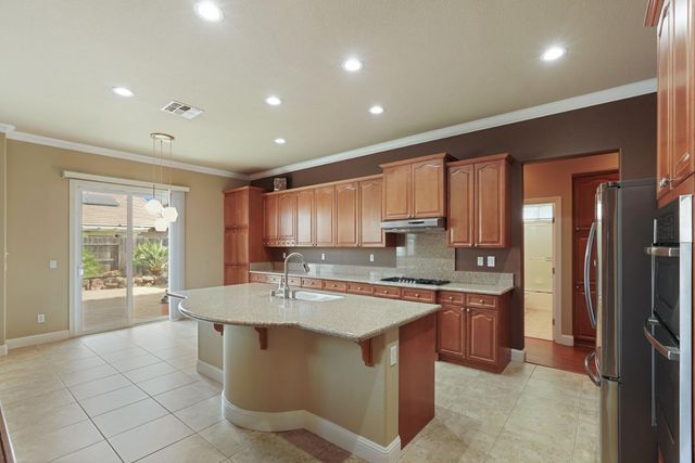 757 Killebrew Way, Galt, CA 95632