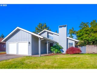 2772 CHAD Dr, Eugene, OR 97408