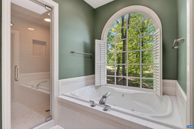1624 GATEWICK PL, Keswick, VA 22947