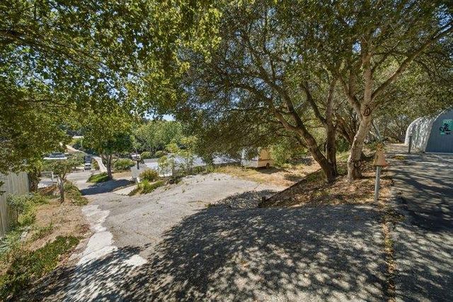 741 Echo Valley Road, Salinas, CA 93907