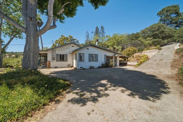 741 Echo Valley Road, Salinas, CA 93907