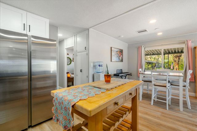 31 Circle A Drive, Palm Desert, CA 92260