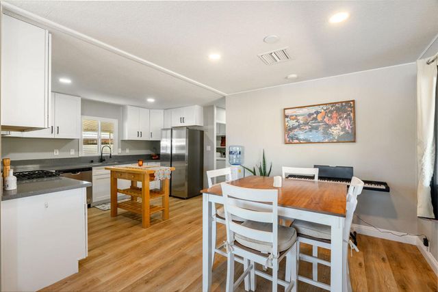 31 Circle A Drive, Palm Desert, CA 92260