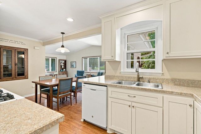 1425 Rice Creek Road NE, Fridley, MN 55432