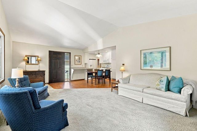 1425 Rice Creek Road NE, Fridley, MN 55432