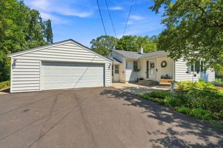 1425 Rice Creek Road NE, Fridley, MN 55432