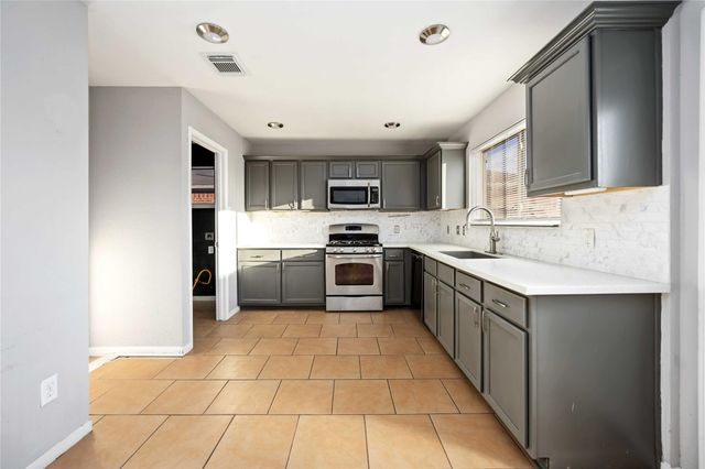 1906 Poco Drive, Missouri City, TX 77489