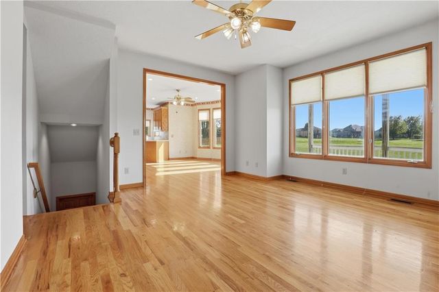 4536 SW Gull Point Drive, Lee's Summit, MO 64082