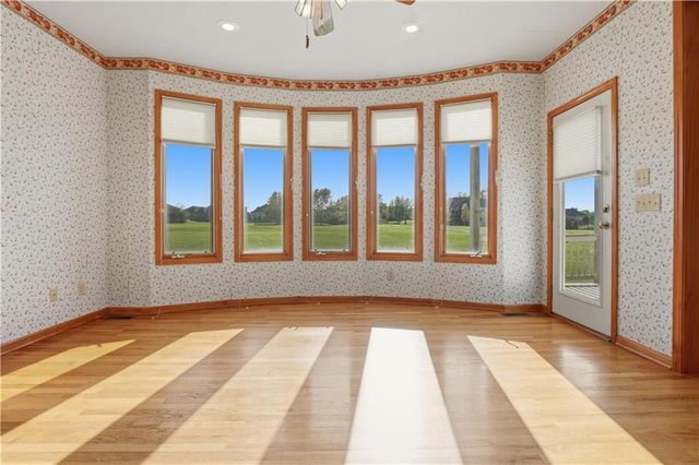 4536 SW Gull Point Drive, Lee's Summit, MO 64082