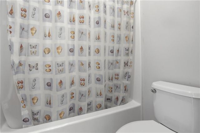 4536 SW Gull Point Drive, Lee's Summit, MO 64082