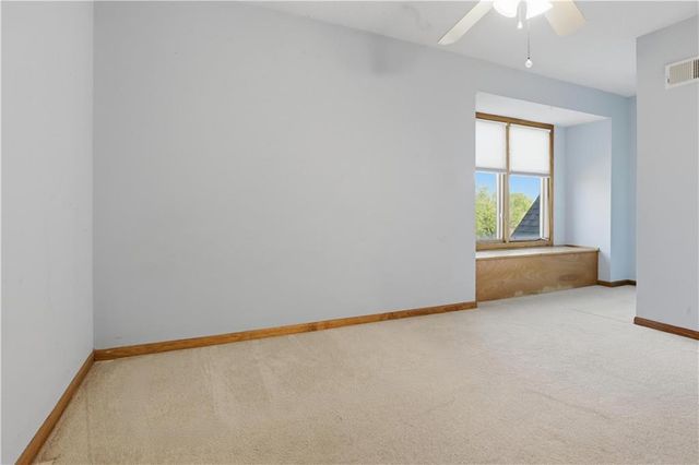 4536 SW Gull Point Drive, Lee's Summit, MO 64082