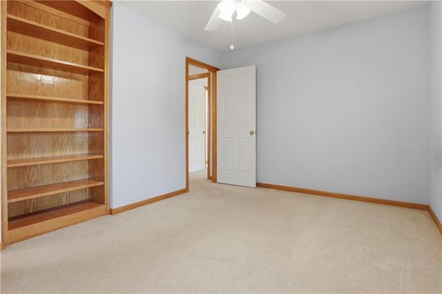 4536 SW Gull Point Drive, Lee's Summit, MO 64082