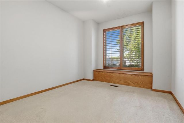 4536 SW Gull Point Drive, Lee's Summit, MO 64082