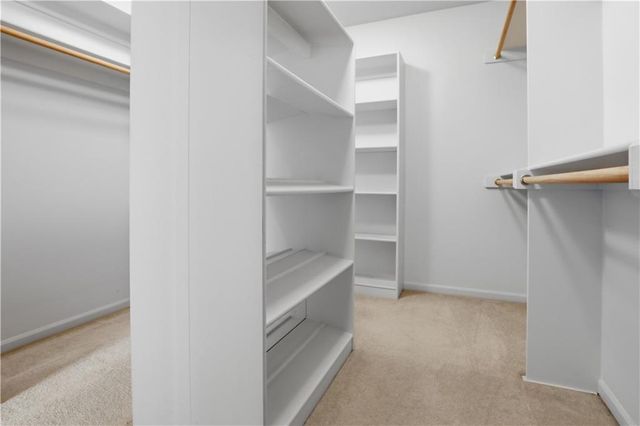 4536 SW Gull Point Drive, Lee's Summit, MO 64082