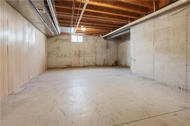 4536 SW Gull Point Drive, Lee's Summit, MO 64082