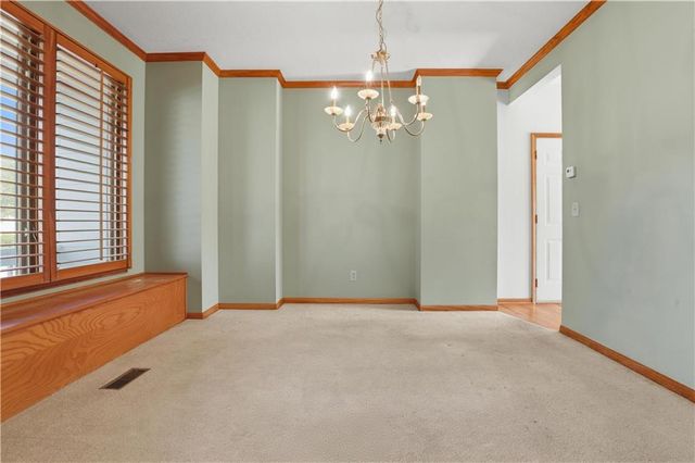 4536 SW Gull Point Drive, Lee's Summit, MO 64082