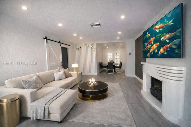 2400 SW 21st Ter, Miami, FL 33145