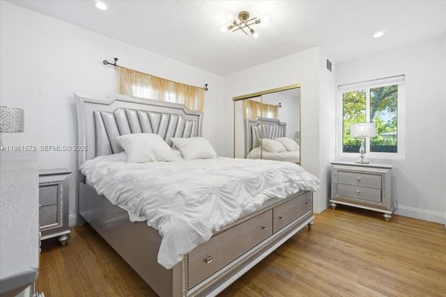 2400 SW 21st Ter, Miami, FL 33145