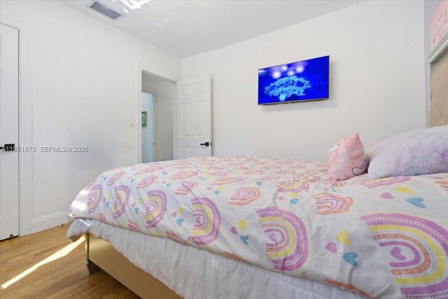 2400 SW 21st Ter, Miami, FL 33145