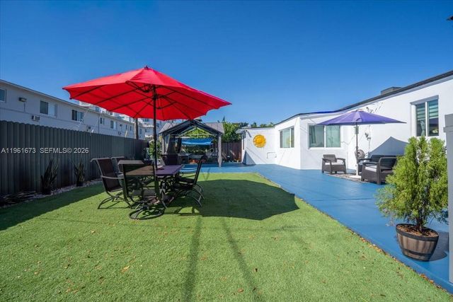 2400 SW 21st Ter, Miami, FL 33145