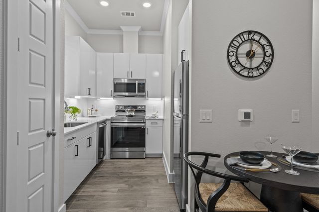 3279 Ganzer Road W 125B, Denton, TX 76207