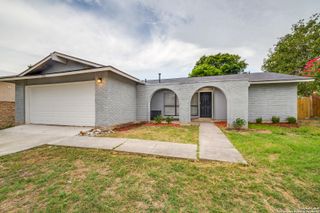 9743 Cylburn, Converse, TX 78109