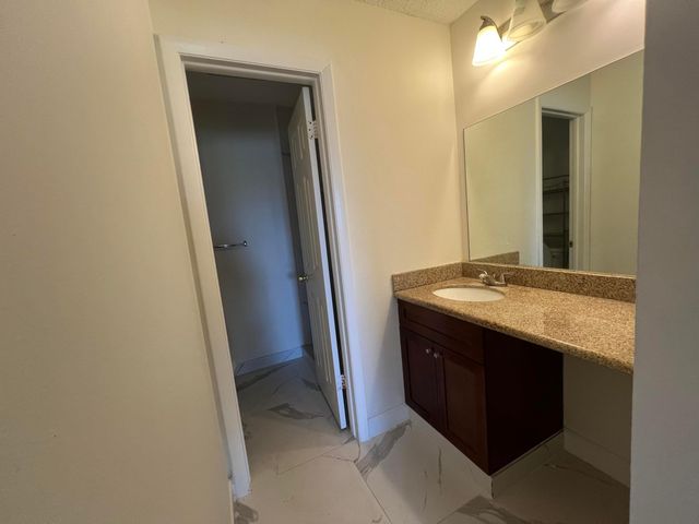 27 Matador Lane 6-20, Davie, FL 33324