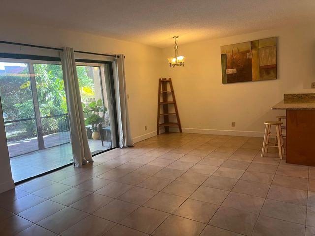27 Matador Lane 6-20, Davie, FL 33324