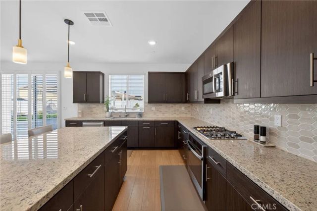 30734 White Pines Drive, Menifee, CA 92584