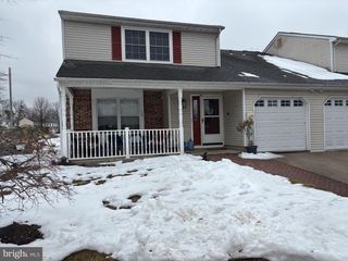 125 SHARROW LN, Mount Laurel, NJ 08054