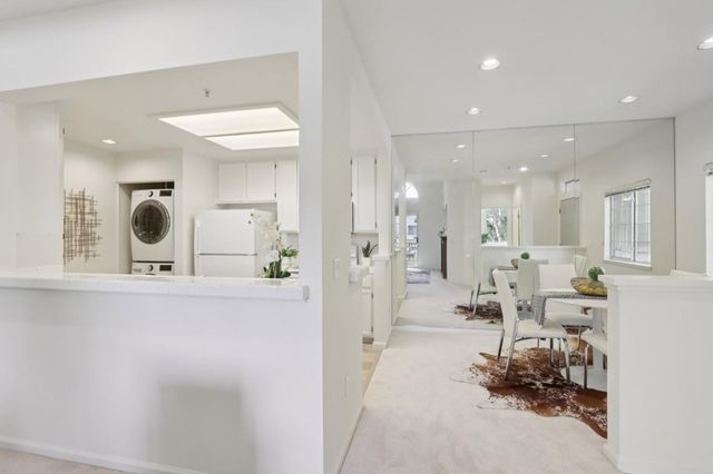 2508 Hastings Shore Lane, Redwood City, CA 94065