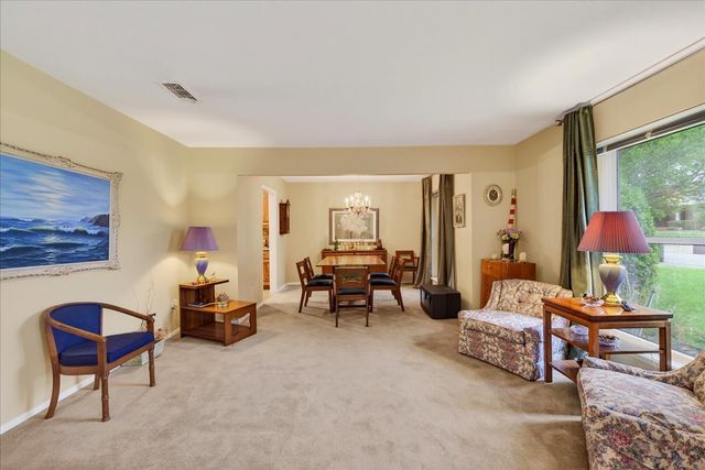 1808 E Cedar Elm Drive, Arlington, TX 76012