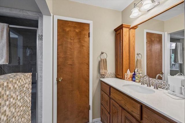 1808 E Cedar Elm Drive, Arlington, TX 76012