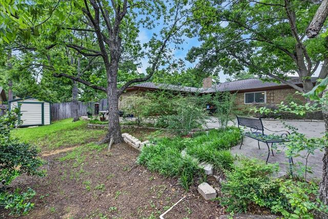 1808 E Cedar Elm Drive, Arlington, TX 76012