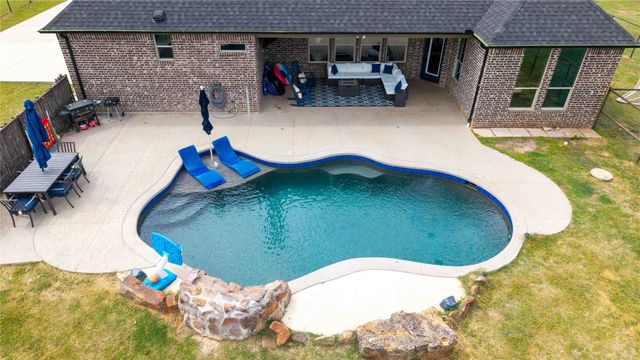 294 County Road 3386, Paradise, TX 76073