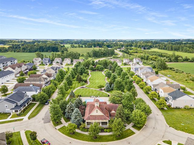 2106 Sherwood Avenue, Holland, MI 49423