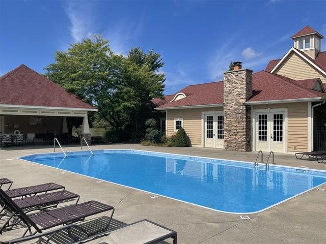 2106 Sherwood Avenue, Holland, MI 49423