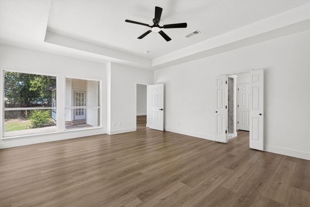 214 Pearly Top Drive, Glenn Heights, TX 75154