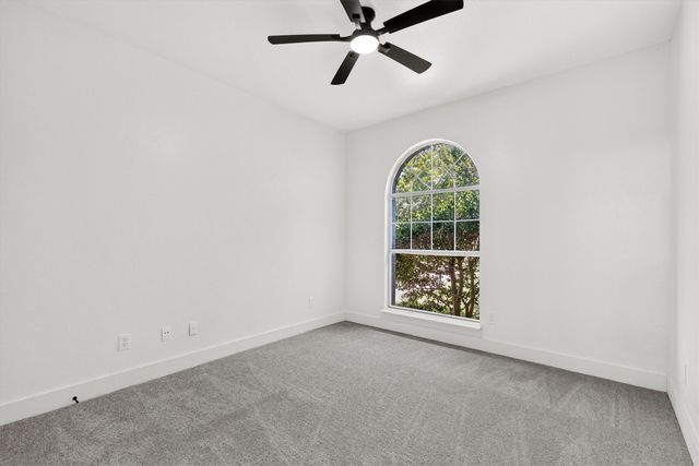 214 Pearly Top Drive, Glenn Heights, TX 75154