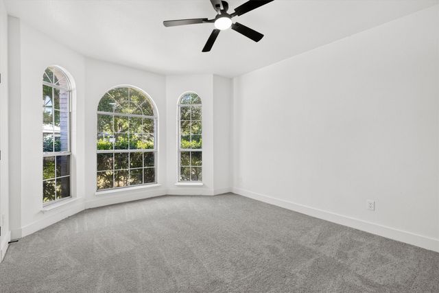 214 Pearly Top Drive, Glenn Heights, TX 75154