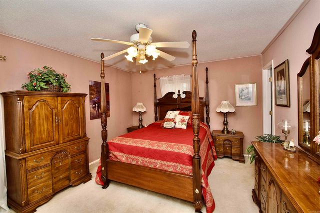 18 Seville Ln, Hot Springs Village, AR 71909